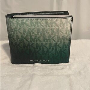 Michael Kors Gradient Green Card Holder